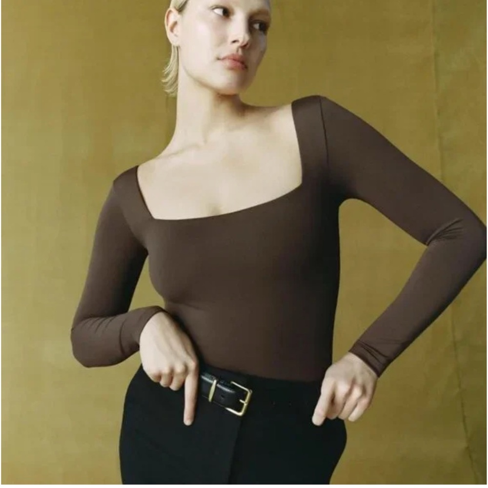 Aritzia Brown Square Neck Long Sleeve Shirt